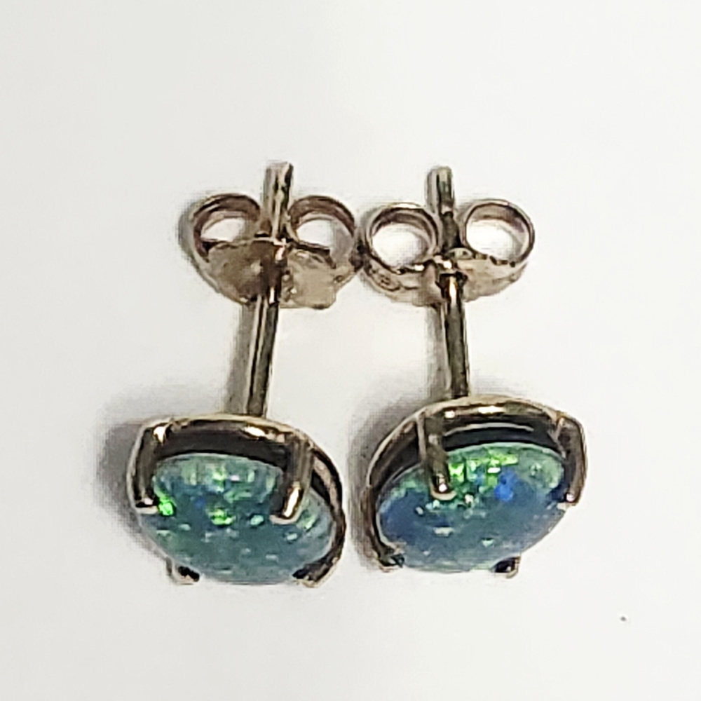 Opal Gold Stud Oval Solitaire Earrings Cabochon 8x6 mm - Picture 8 of 15